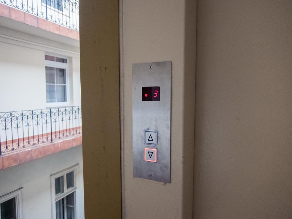 Goldcentral Apartment Grand Boulevard Будапеща Екстериор снимка