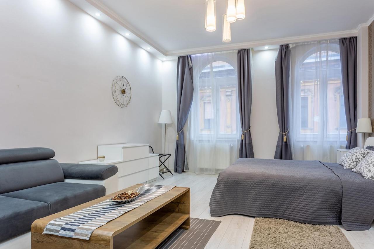 Goldcentral Apartment Grand Boulevard Будапеща Екстериор снимка