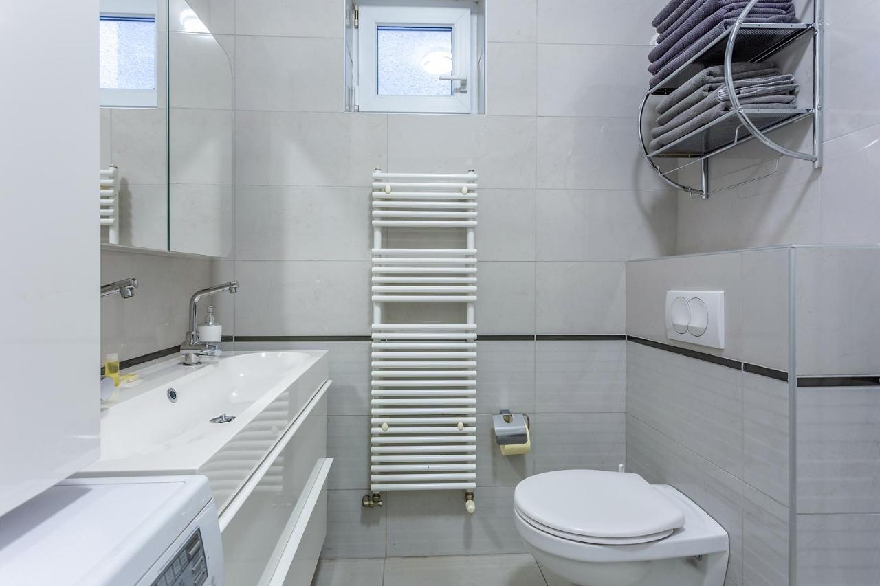 Goldcentral Apartment Grand Boulevard Будапеща Екстериор снимка